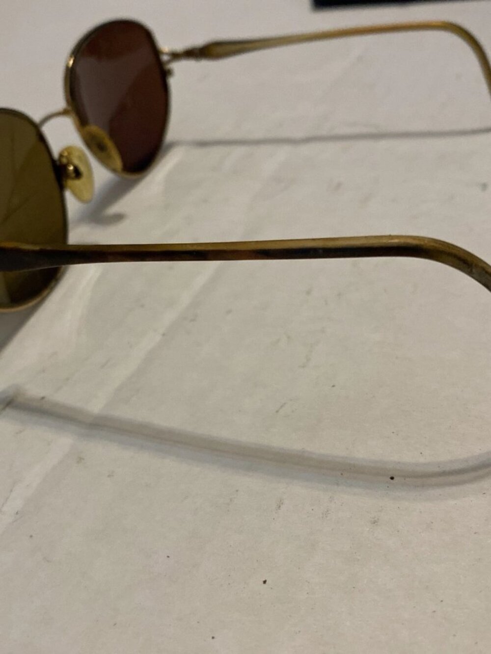 VTG 1990s Helen Oval Gold Tone Sunglasses w Tortoise Shell Arms - Picture 6 of 8